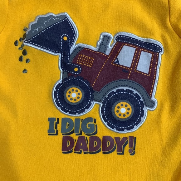 Garanimals 0-3 months boys “I dig daddy” Long Sleeve Bodysuit and Pants - Picture 3 of 8